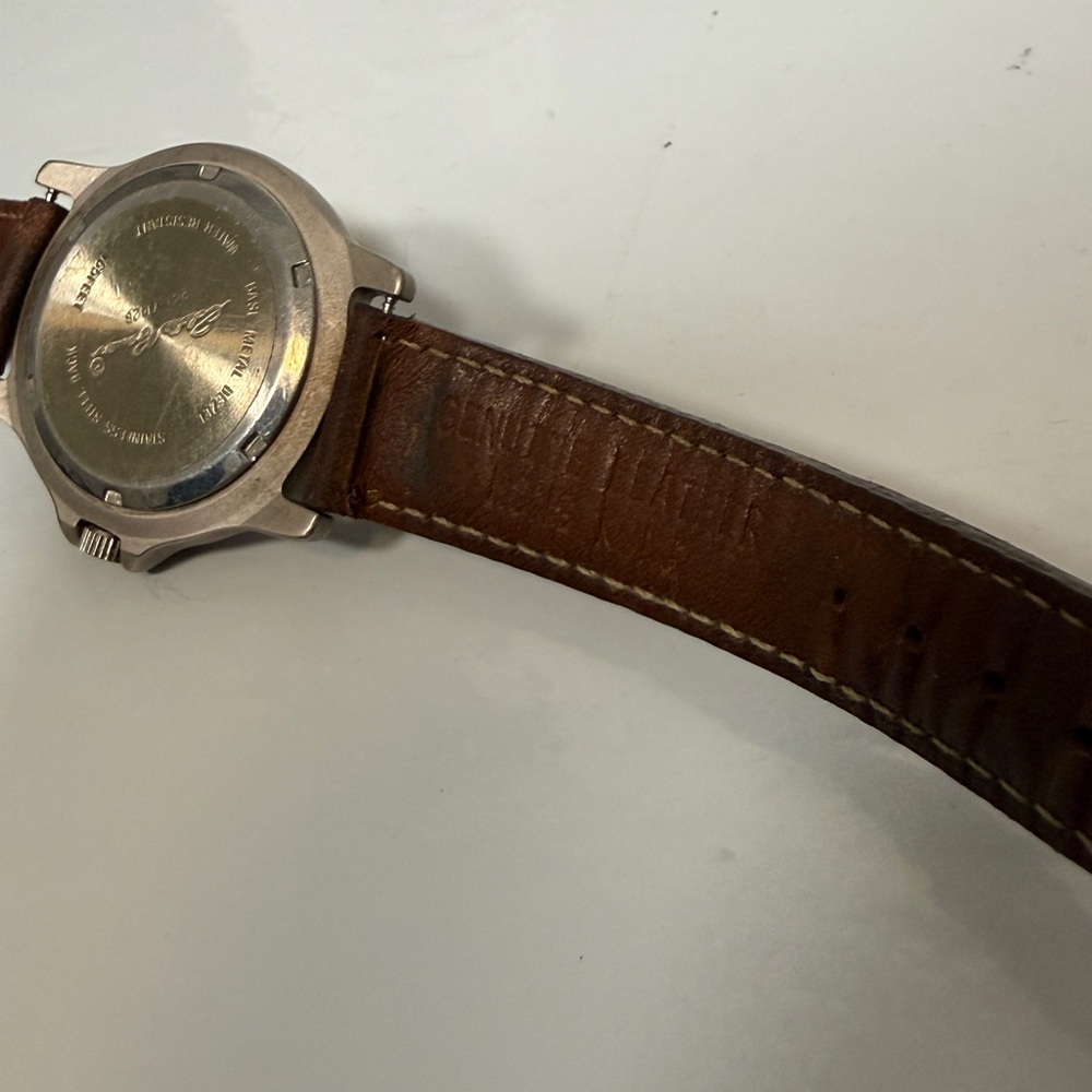 Eddie Bauer Field Watch Green Bezel Cream Dial New Battery - Picture 12 of 12